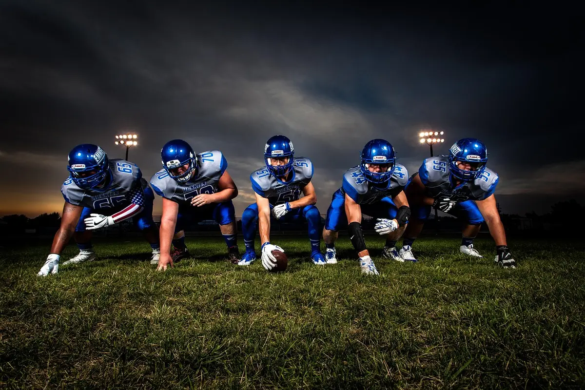 College football team during practice or game action